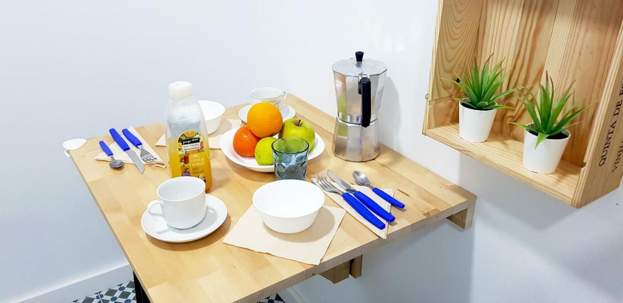 * 5 Star Apartment In Historic District * Walk 2 Alfama! Лиссабон Экстерьер фото